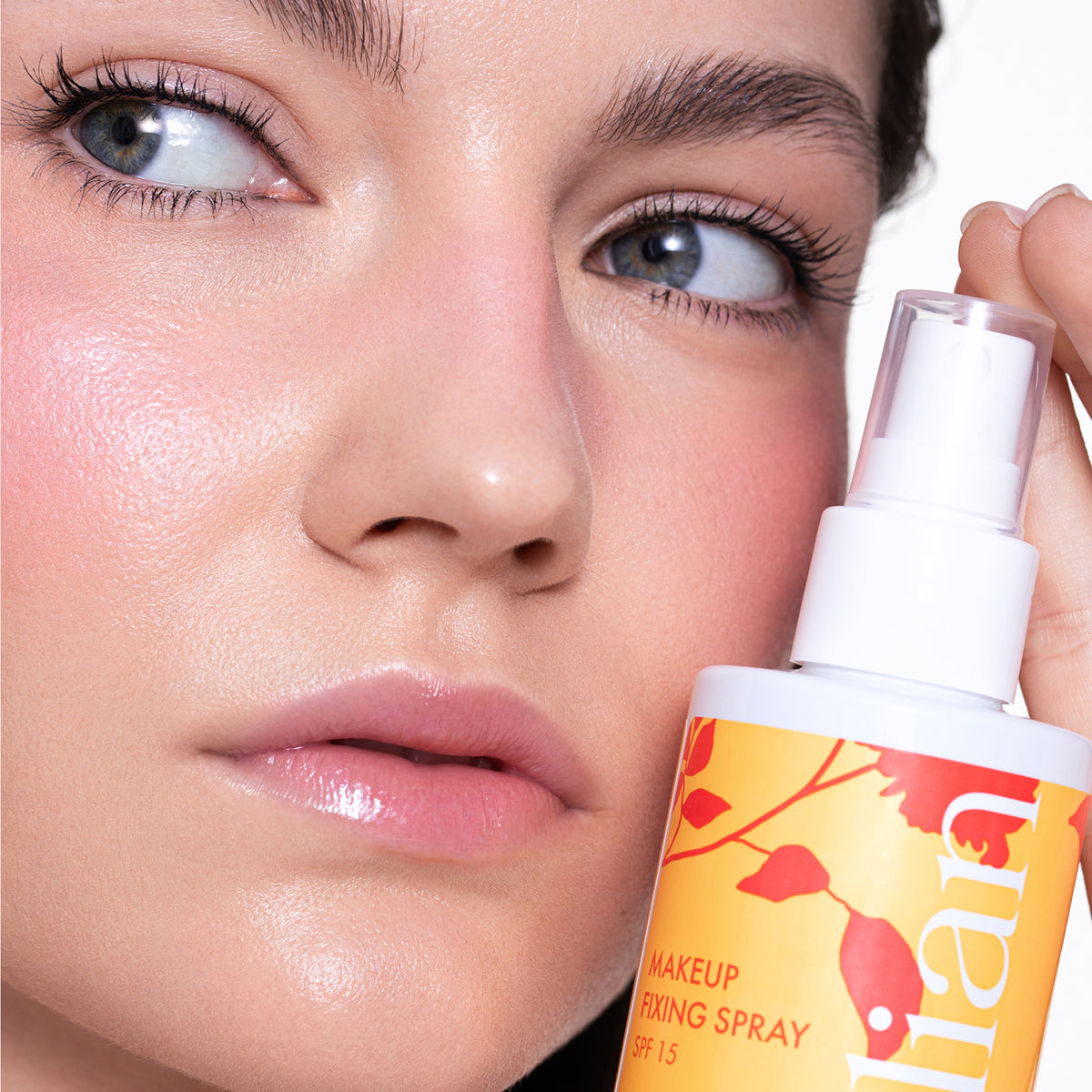 Makeup Fixing Spray SPF15
